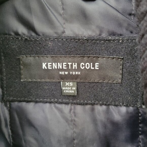 Kenneth Cole Double Breasted Peacoat. - Picture 5 of 13